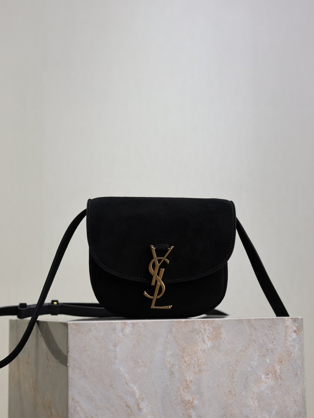 cmp_i1754642519867_2435_0_0