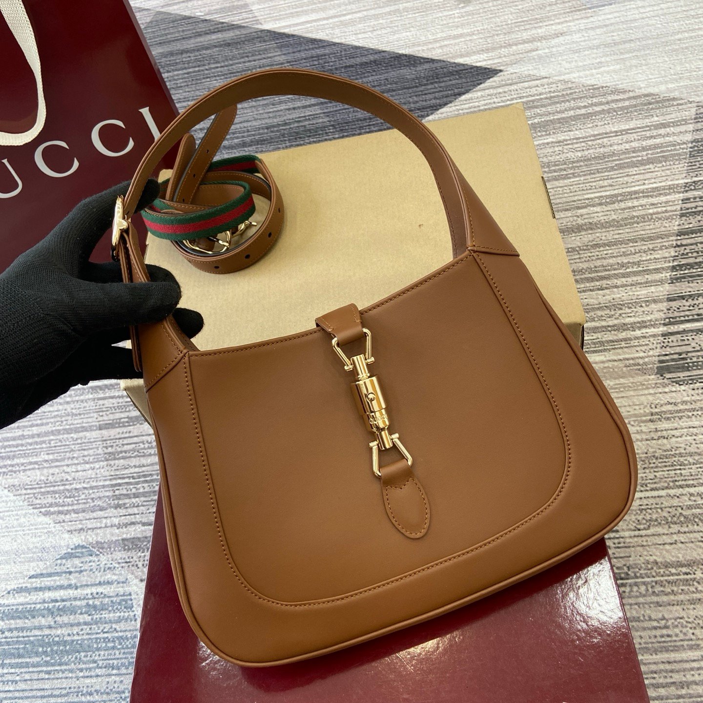 i1751955944693_734_0_4