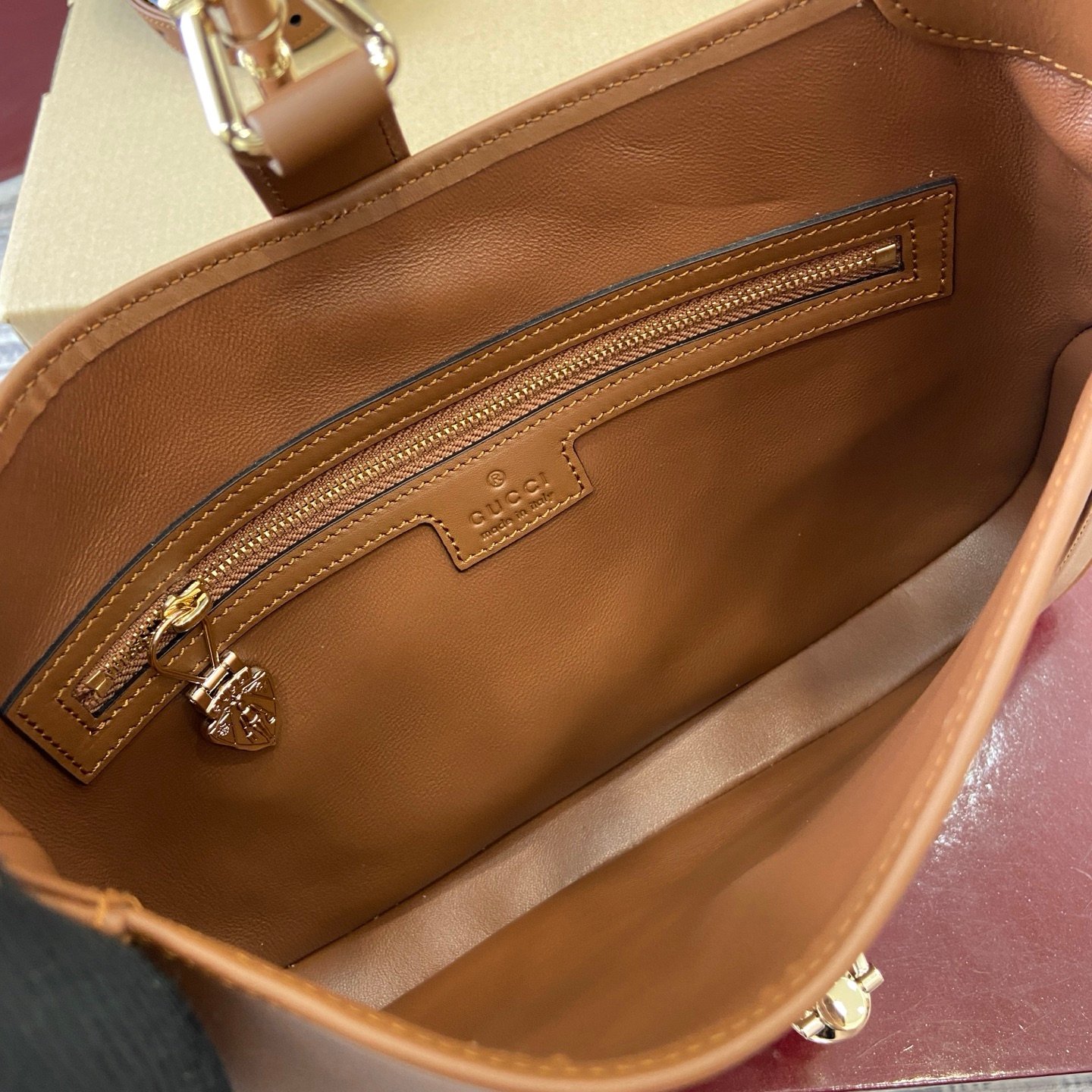 i1751955944789_9846_0_8