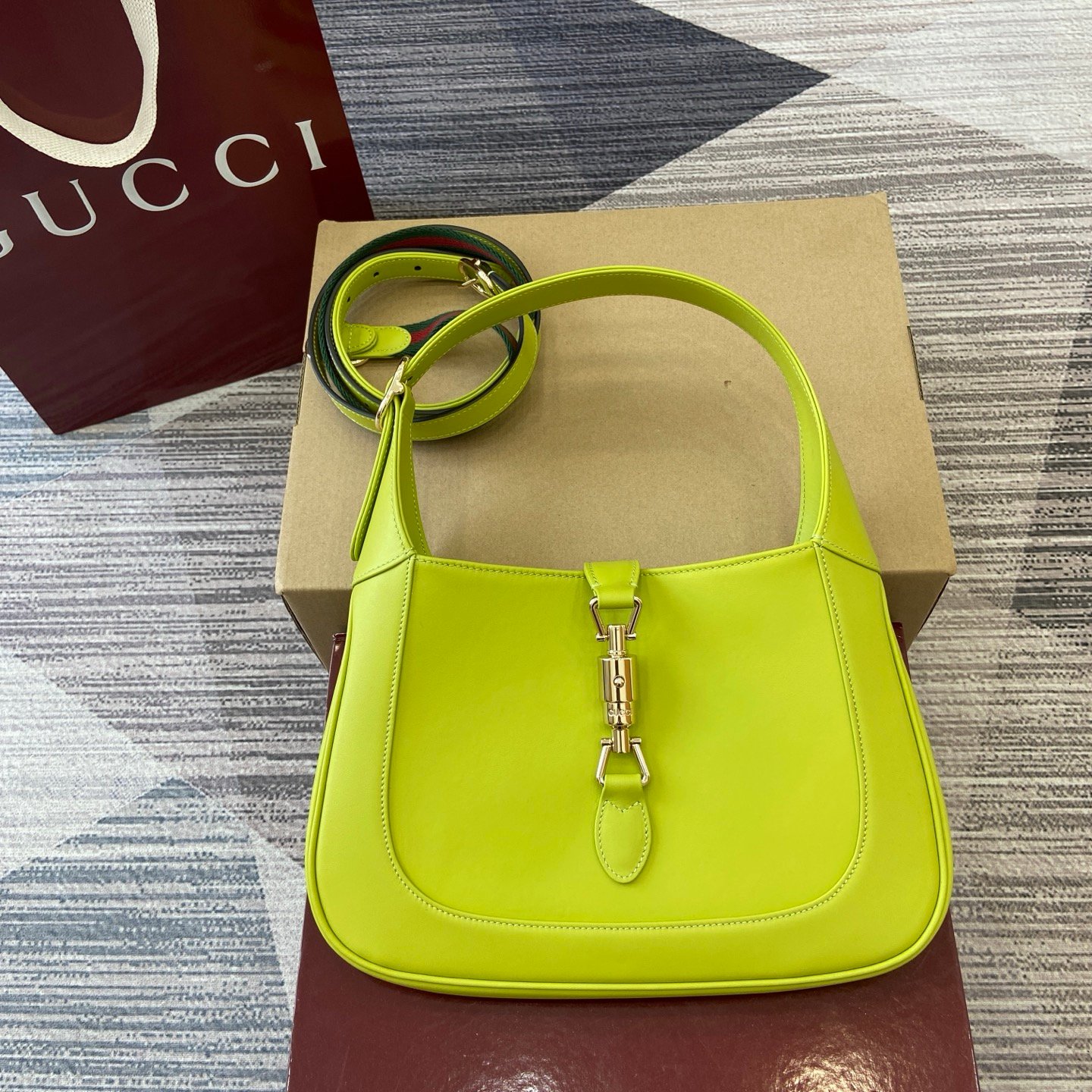 i1751955956979_7573_0_0