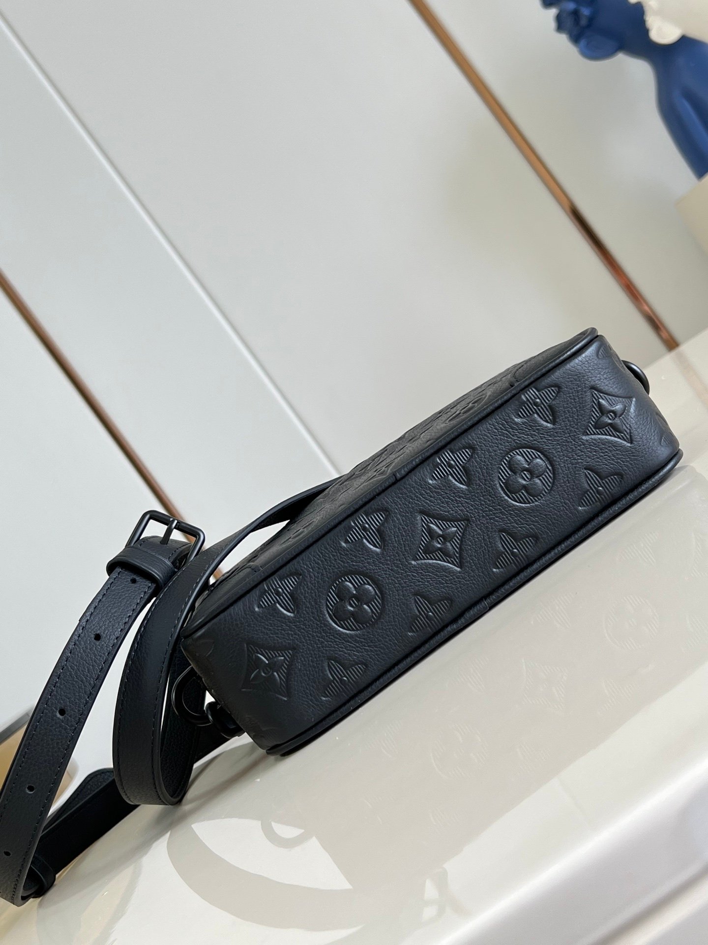 i1761632666579_258_0_5