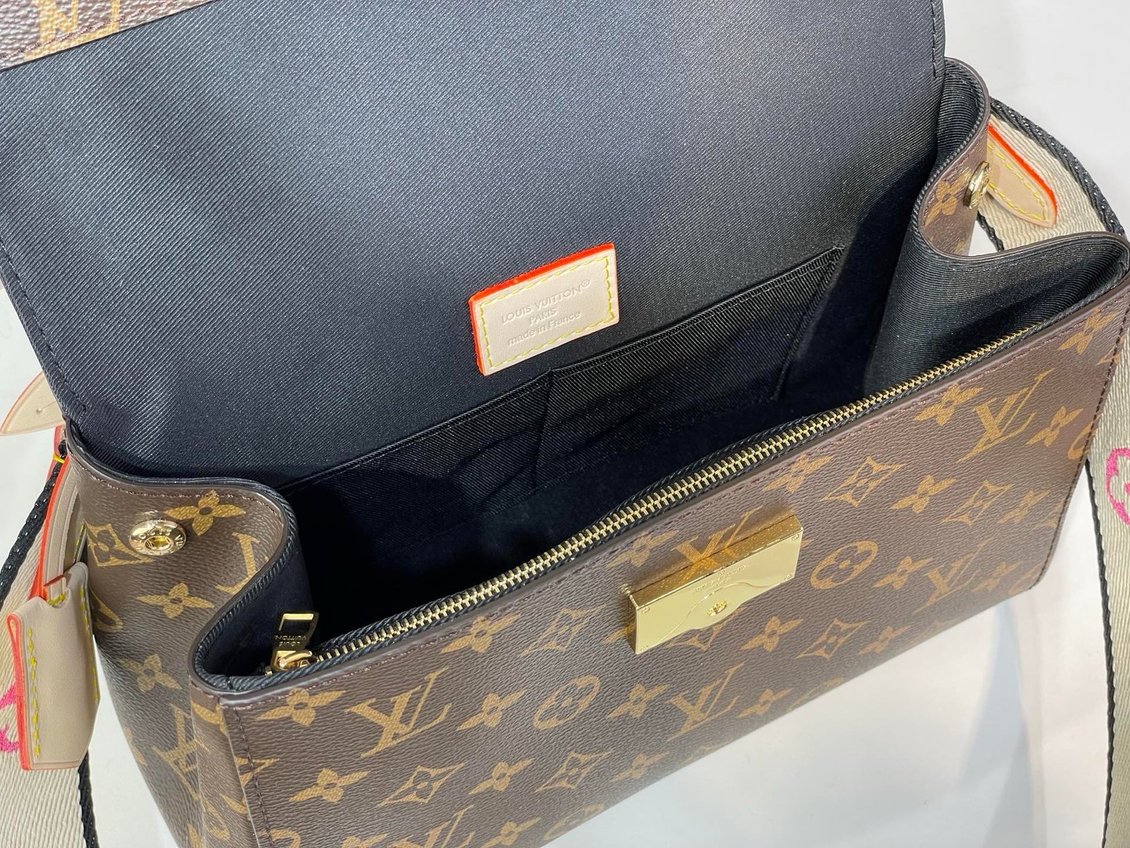 i1762242860918_2298_0_8